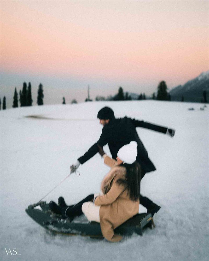 Akshay & Vedika photographed by VASL