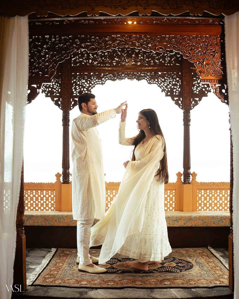 Rajath & Amrutha photographed by VASL
