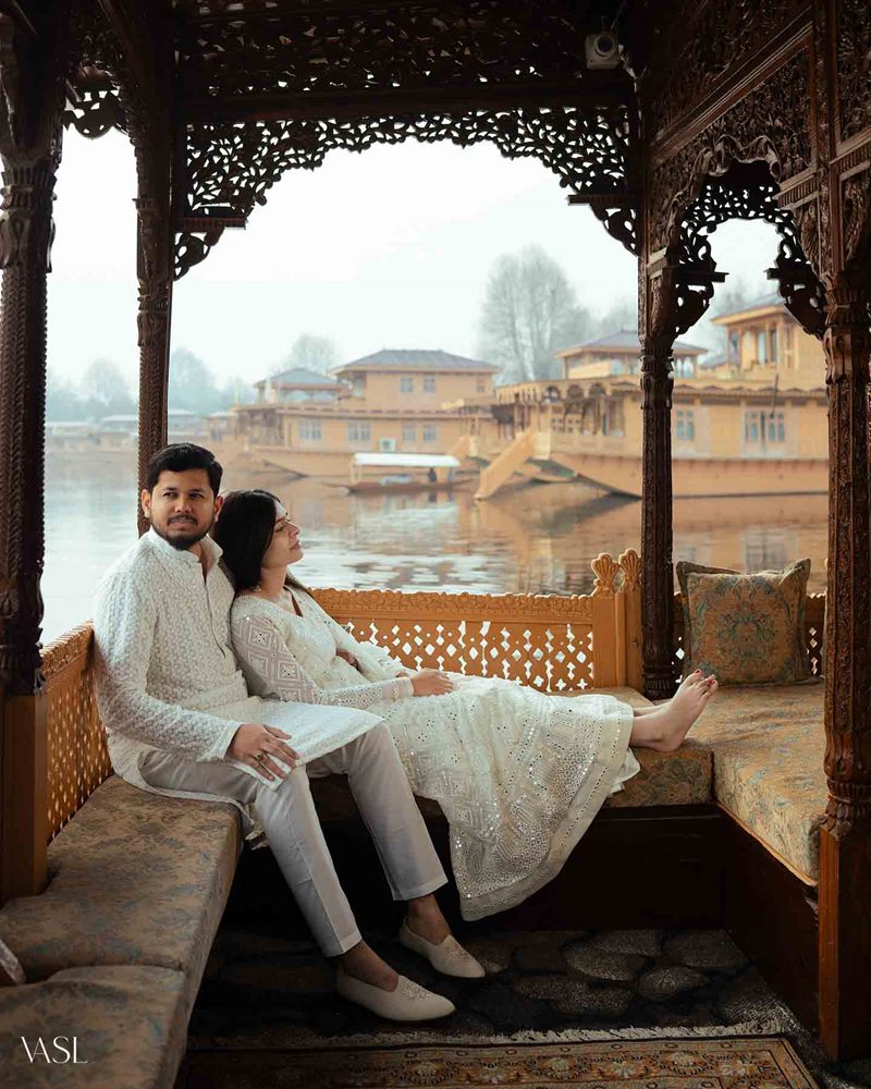 Rajath & Amrutha photographed by VASL