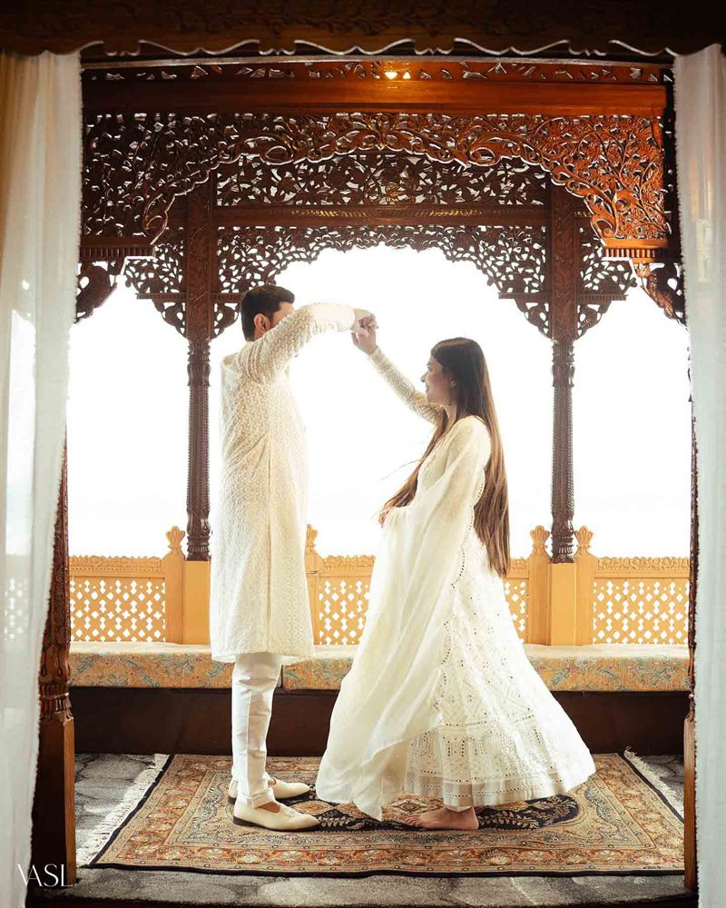 Rajath & Amrutha photographed by VASL