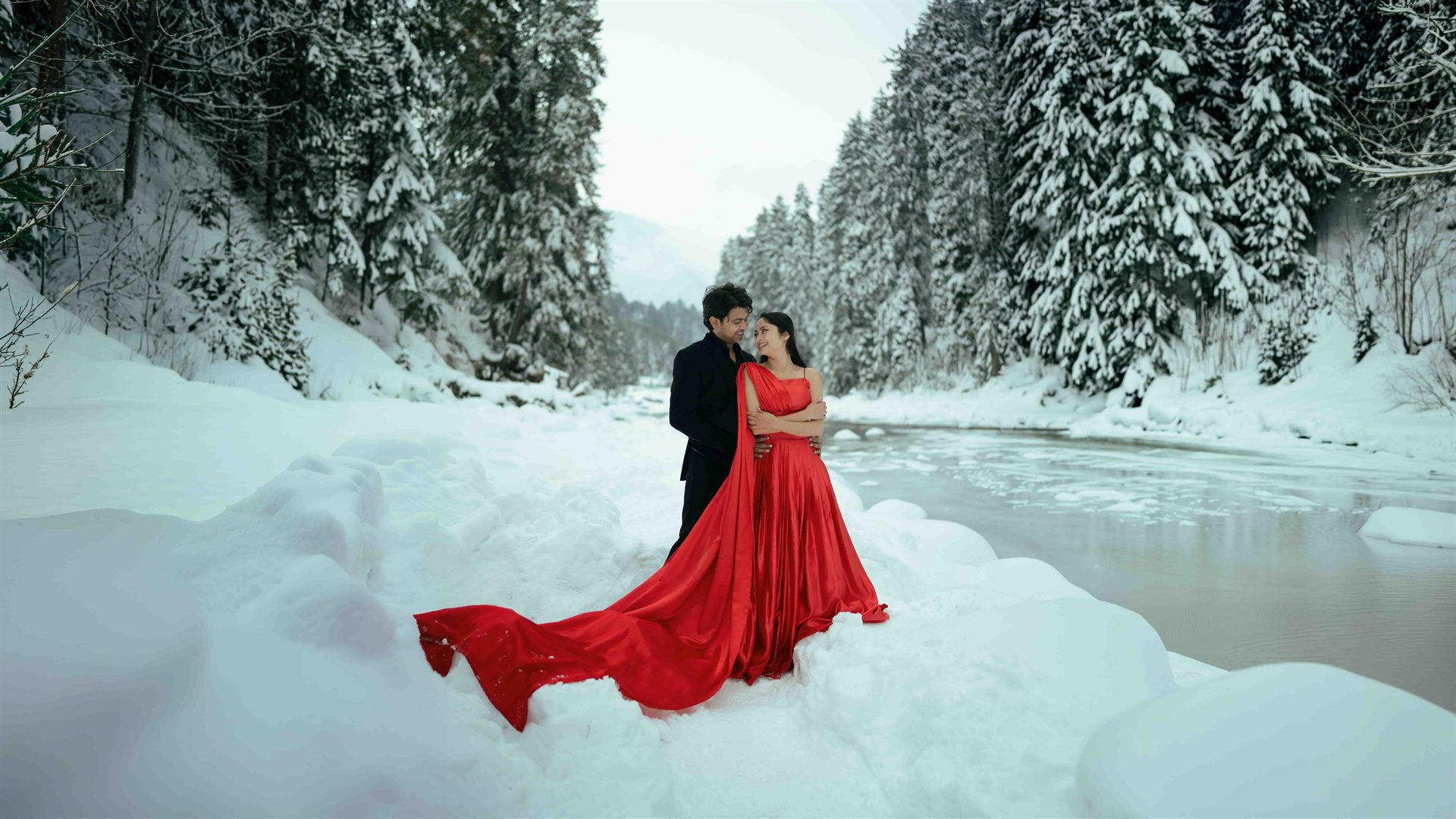 Pre-wedding photography in Kashmir
